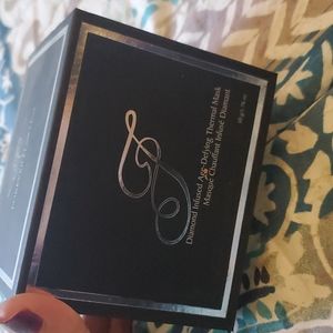 Brand new mask with infuse diamond 💎✨️special.price✨️✨️✨️